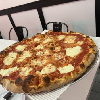 Capo Pazzo - NY Pizza - Pizza Near Me - Sarasota, Florida