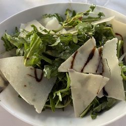 Bibulus - Arugula with tomatoes and parmigiana.
