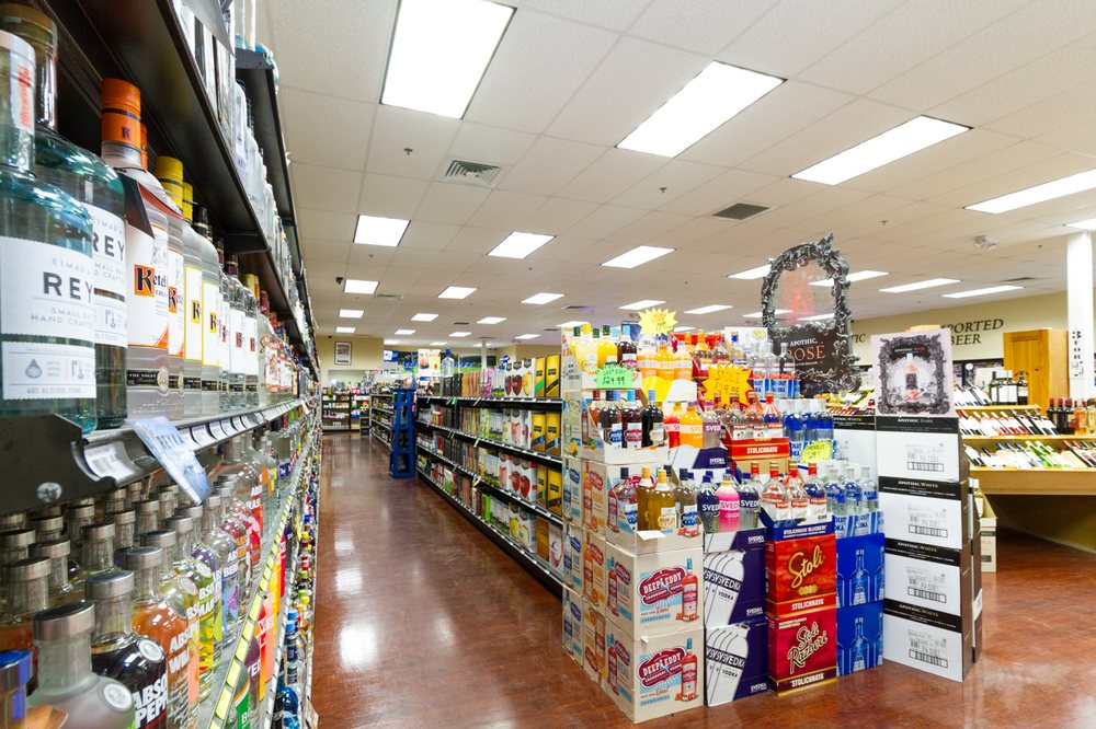 PEMBROKE CENTER LIQUORS Updated September 2024 14 Photos 14