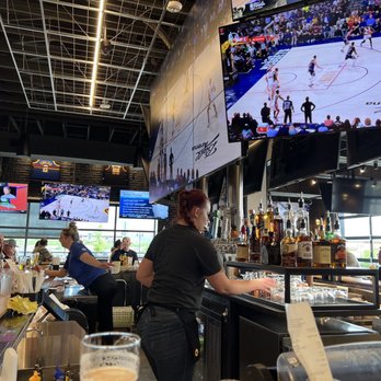 Buffalo Wild Wings - nice bsr - Sports Bars Near Me - Castle Rock, Colorado Buffalo Wild Wings - nice bsr - Sports Bars Near Me - Castle Rock, Colorado
