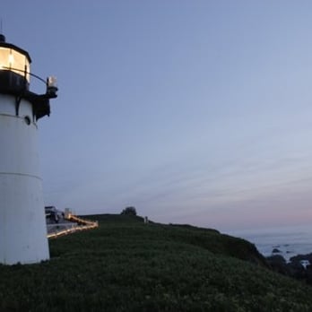 HI Point Montara Lighthouse Hostel - Point Montara Lighthouse and Hostel - Hostels Near Me - Montara, California