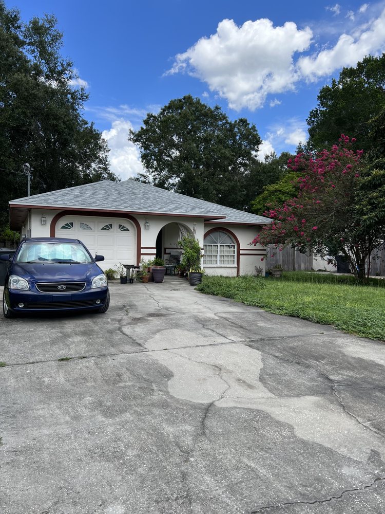 Slide of Parlament Roofing and Construction