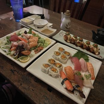 Hokaido Sushi - Sashimi Salad, Sushi Combo, Crispy Rice and Spicy Tuna Roll - Sushi Bars Near Me - Las Vegas, Nevada