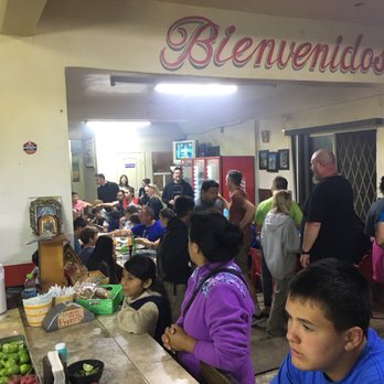 Tacos Los Poblanos - Plenty of seating for large groups - Tacos Near Me - San Quintín, BCN Tacos Los Poblanos - Plenty of seating for large groups - Tacos Near Me - San Quintín, BCN