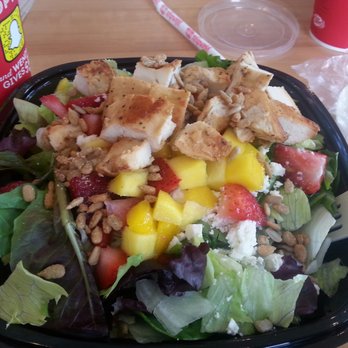 Wendy's - My new favorite Wendy's salad! Strawberry Mango Chicken Salad- delicious! - Fast Food Near Me - Crystal River, Florida Wendy's - My new favorite Wendy's salad! Strawberry Mango Chicken Salad- delicious! - Fast Food Near Me - Crystal River, Florida