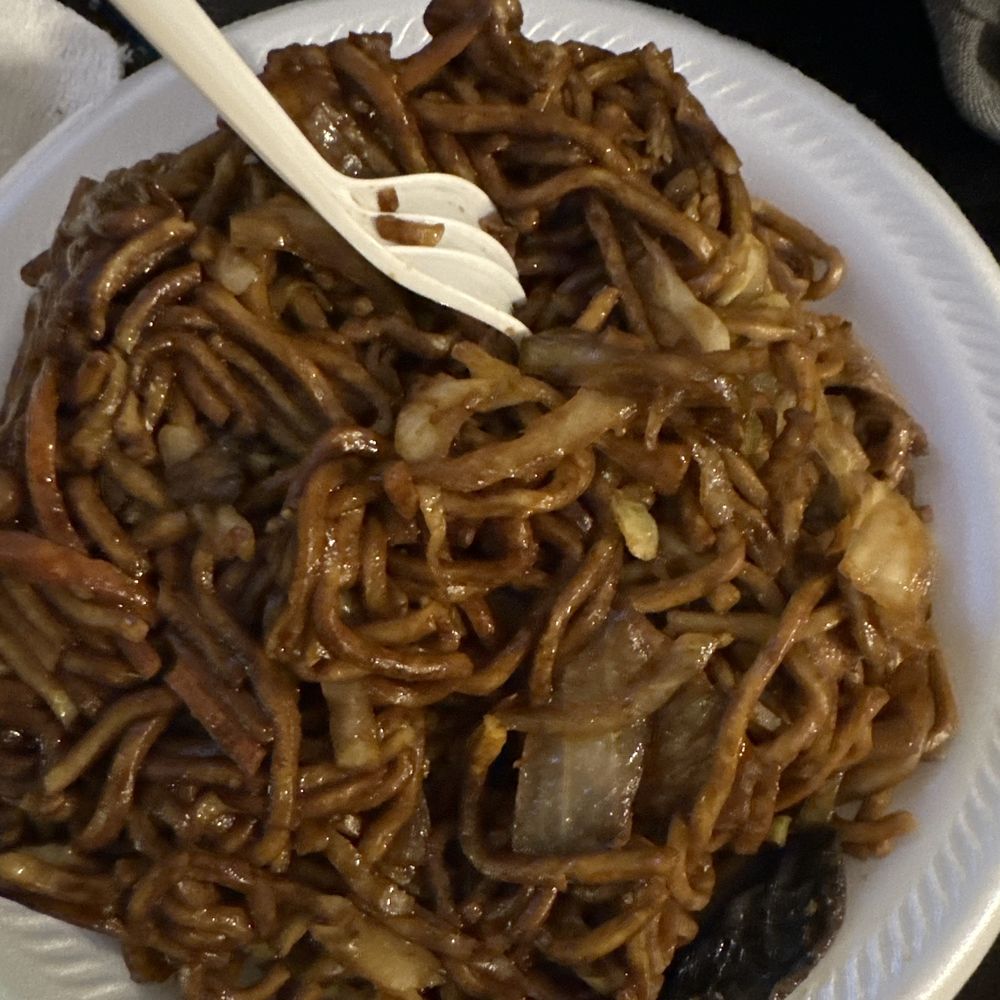 Chicken Lo Mein