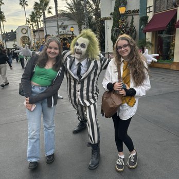 Universal Studios Hollywood - Beetlejuice! - Amusement Parks Near Me - Universal City, California Universal Studios Hollywood - Beetlejuice! - Amusement Parks Near Me - Universal City, California