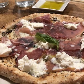 Eataly Boston - Pizza Near Me - Boston, Massachusetts Eataly Boston - Pizza Near Me - Boston, Massachusetts