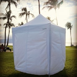 Just Maui'd Photo Booths - The tent set up!