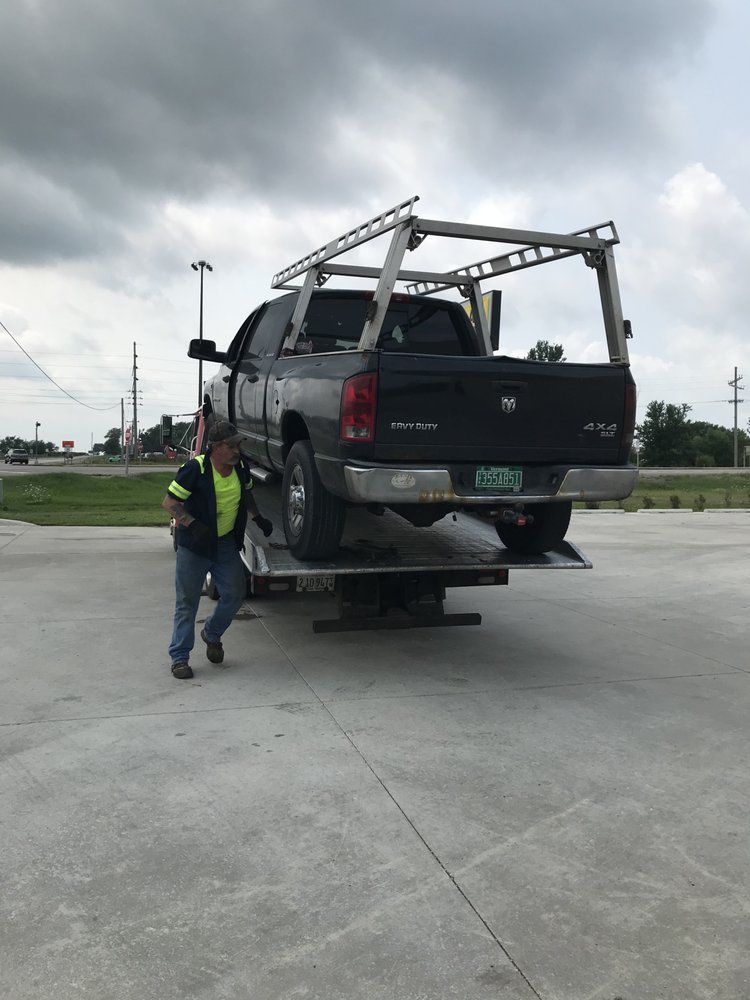 BROWN’S AUTO REPAIR & 24 HOUR TOWING Updated September 2024 1210 E