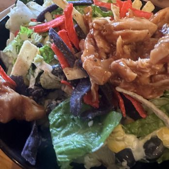 Crushed Red- Clayton - Chipotle BBQ Chicken Salad - Pizza Near Me - Clayton, Missouri Crushed Red- Clayton - Chipotle BBQ Chicken Salad - Pizza Near Me - Clayton, Missouri
