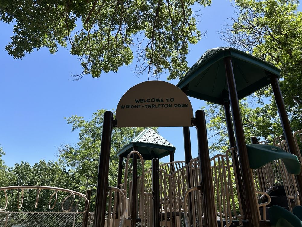 Wright Tarleton Park Logo