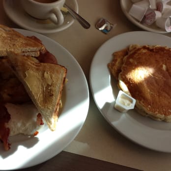 Three Brothers Diner Restaurant - Diners Near Me - Danbury, Connecticut Three Brothers Diner Restaurant - Diners Near Me - Danbury, Connecticut