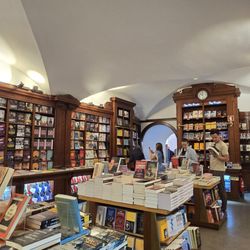Chiado - Livraria Bertrand (oldest operating bookstore in the world)
