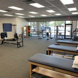 Green Oaks Physical Therapy - Green Oaks Physical Therapy Carrollton Treatment Area