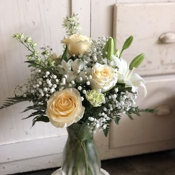 Vera's Garden - Florists Near Me - Columbus, Montana
