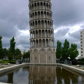 Leaning Tower of Niles - Landmarks & Historical Buildings Near Me - Niles, Illinois