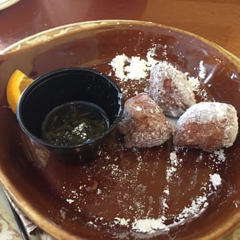 Another Broken Egg Cafe - the biscuit beignets - Cafes Near Me - Memphis, Tennessee