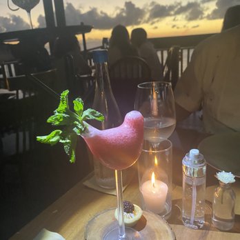 RosaNegra Cancun - Naughty bird - Steakhouses Near Me - Cancún, ROO RosaNegra Cancun - Naughty bird - Steakhouses Near Me - Cancún, ROO