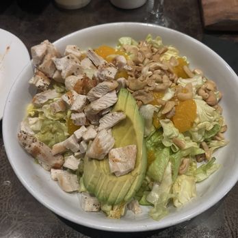 Vitello's Restaurant - Mandarin Avocado Salad - Italian Near Me - Studio City, California Vitello's Restaurant - Mandarin Avocado Salad - Italian Near Me - Studio City, California