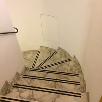 Hotel Cosmopolita - Stairs stairs stairs - Hotels Near Me - Rome, RM Hotel Cosmopolita - Stairs stairs stairs - Hotels Near Me - Rome, RM