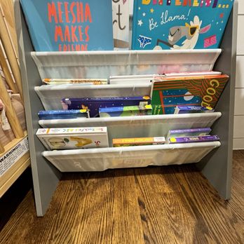 A Clear Mind Organizer - Baby books organized - Home Organization Near Me A Clear Mind Organizer - Baby books organized - Home Organization Near Me