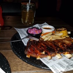 George Neighborhood - La especialidad,las costillas a la bbq