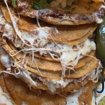 Garrafa - Tacos de barbacoa con queso. Muy ricos - Ice Cream & Frozen Yogurt Near Me - Fresno, California