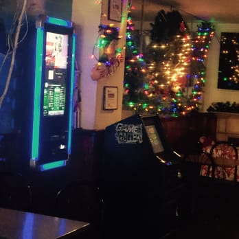 Blarney Tavern - a christmas tree and a vending machine - Bars Near Me - Jamaica, New York