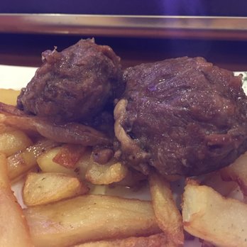 La Cruz - Carrilla Iberico...none better - Tapas Bars Near Me - Seville, SE