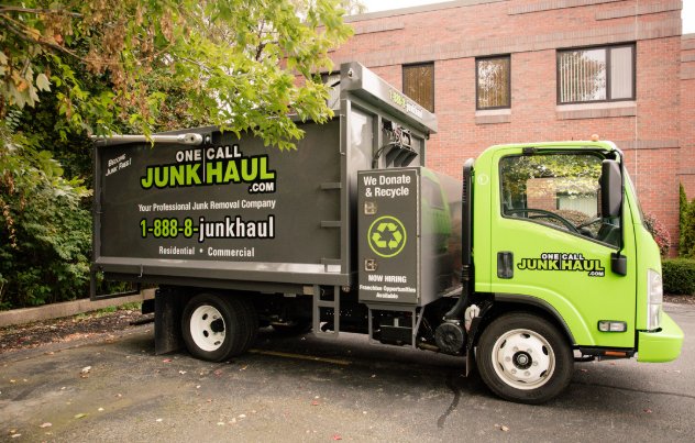 One Call Junk Haul - Plymouth