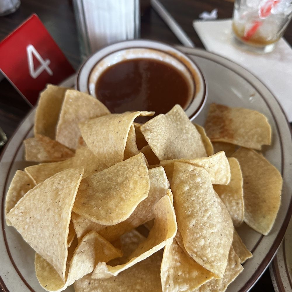 Golden 9 Restaurant - Salsa and chips man the salsa was so watered down and it tasted like then used a can of tomato - American Near Me - Eloy, Arizona Golden 9 Restaurant - Salsa and chips man the salsa was so watered down and it tasted like then used a can of tomato - American Near Me - Eloy, Arizona