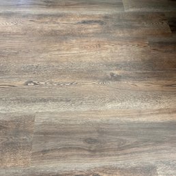 Vinyl waterproof plank flooring