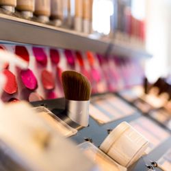 Gloss Natural Spa + Boutique