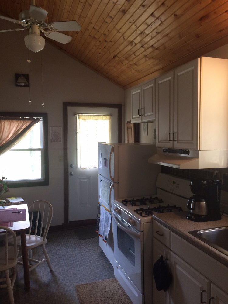 LIQUID LIGHT CENTER Updated September 2024 18345 Krinn Unger Keck