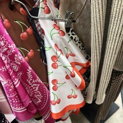 Thrifty Threads - Scarves and bandanas