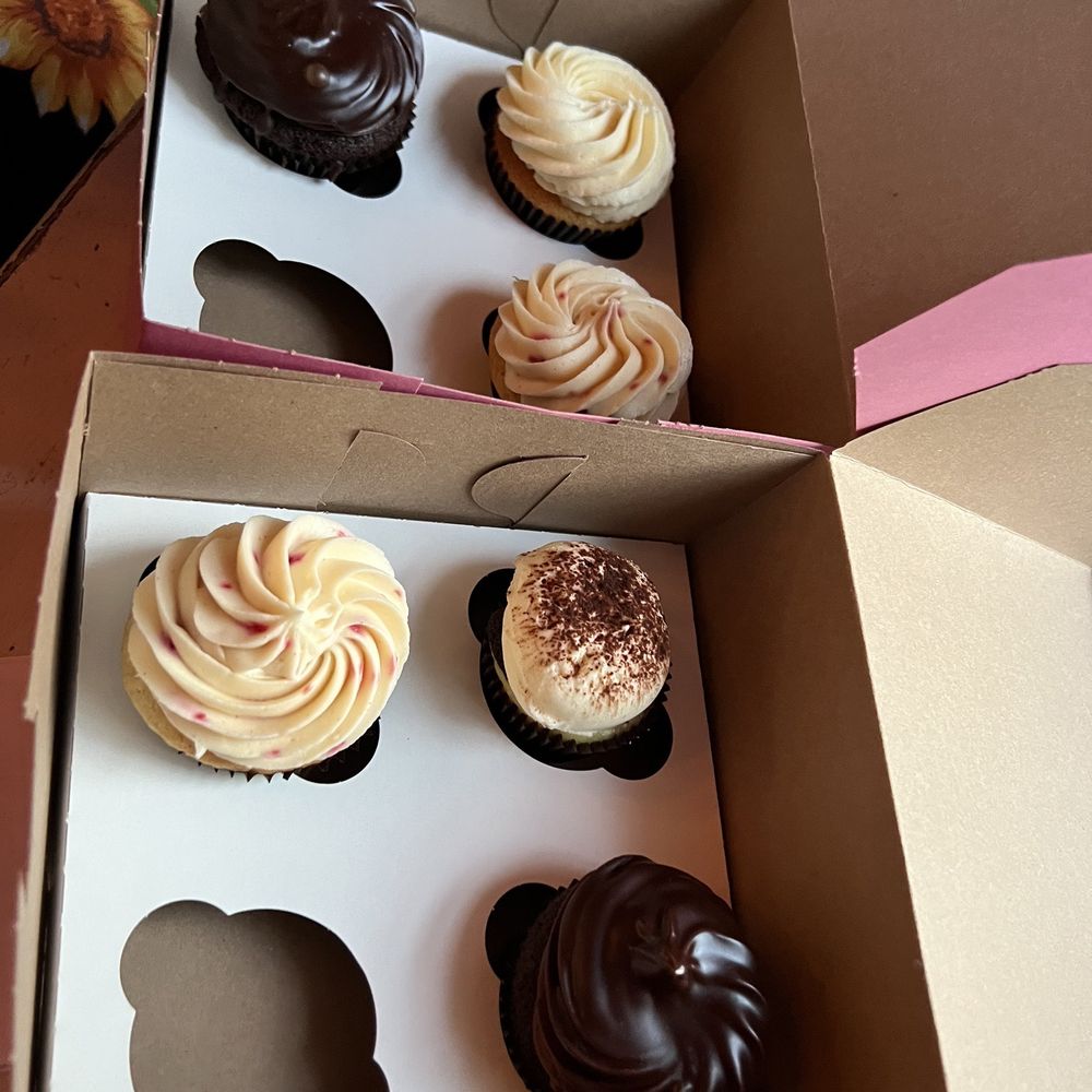 Lavender Moon Cupcakery - Bakeries Near Me - Alexandria, Virginia Lavender Moon Cupcakery - Bakeries Near Me - Alexandria, Virginia