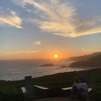 Timber Cove Resort - Hotels Near Me - Jenner, California