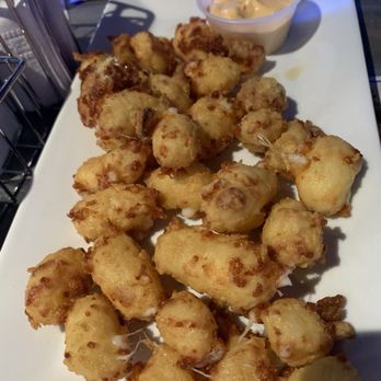 Fozzy's Bar & Grill - Cheese curds - Sports Bars Near Me - Carol Stream, Illinois Fozzy's Bar & Grill - Cheese curds - Sports Bars Near Me - Carol Stream, Illinois