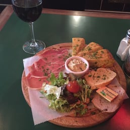 Havana lunch- omelet, Serrano ham, salad, hummous