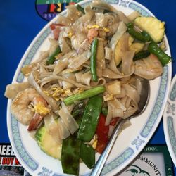 Authentic Thai Cuisine of Paradise - #42 with Shrimp!! It was really Good!!!