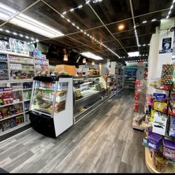 Double Delish Deli & Convenience
