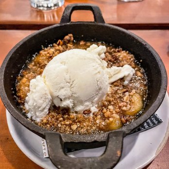 Oasthouse - Seasonal Crumble ($10) - Bars Near Me - Austin, Texas