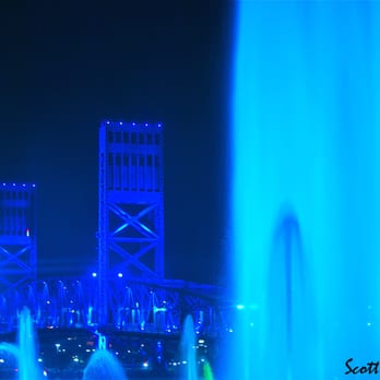 Friendship Fountain - ©Scott Photography - Landmarks & Historical Buildings Near Me - Jacksonville, Florida