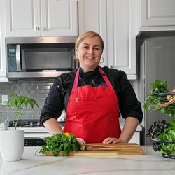 Chef Jenn Cooks - Meet Chef Jenn