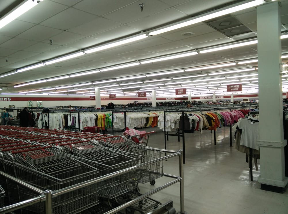 VALLEY FAMILY THRIFT Updated October 2024 3525 International Blvd, Brownsville, Texas