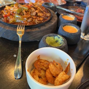 Tostadas - If your fajitas is missing shrimp be prepared to have it brought out in 20 min like this. - Breakfast & Brunch Near Me - Campbell, California Tostadas - If your fajitas is missing shrimp be prepared to have it brought out in 20 min like this. - Breakfast & Brunch Near Me - Campbell, California