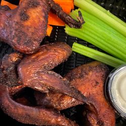 McShane's Irish Pub - Motor City Wings