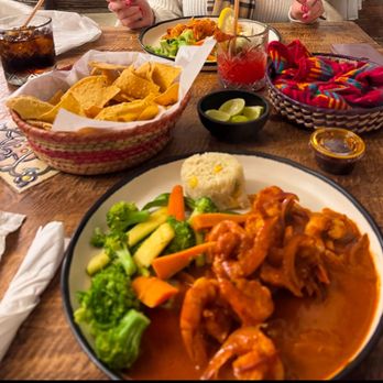 Encanto - Camarones a la diabla and camarones chipotle. Strawberry margarita. Yummy! - Seafood Near Me - Ensenada, BCN Encanto - Camarones a la diabla and camarones chipotle. Strawberry margarita. Yummy! - Seafood Near Me - Ensenada, BCN