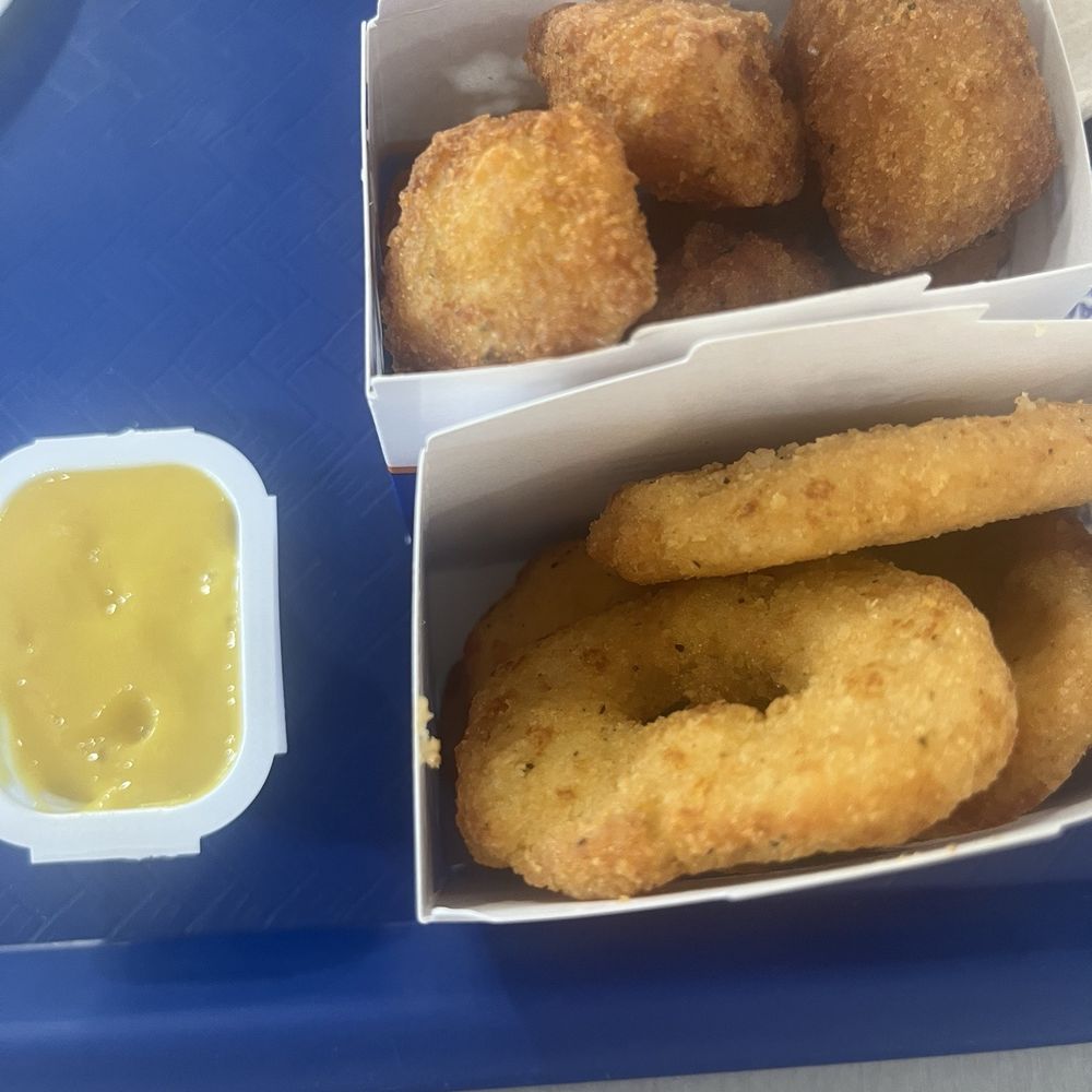 White Castle - Fish nibblers and chicken rings - Fast Food Near Me - Maple Grove, Minnesota